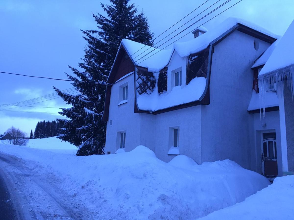 Ubytování u Matěje Horni Blatna Exterior foto